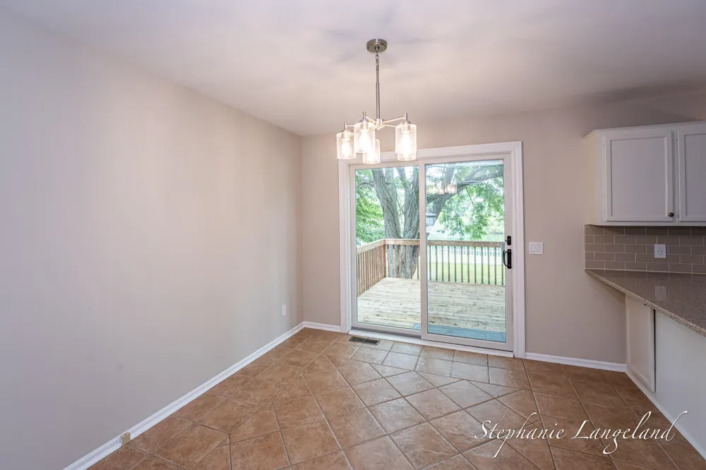 1511 Springbrook Drive Jenison, MI 49428