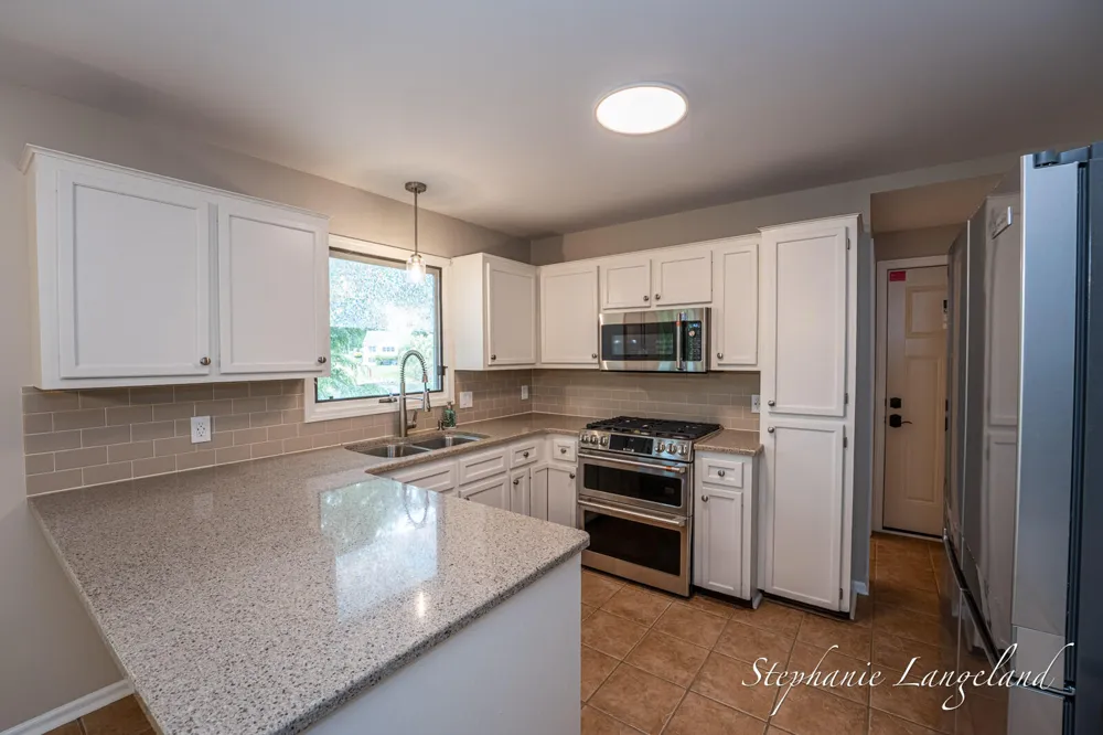1511 Springbrook Drive Jenison, MI 49428