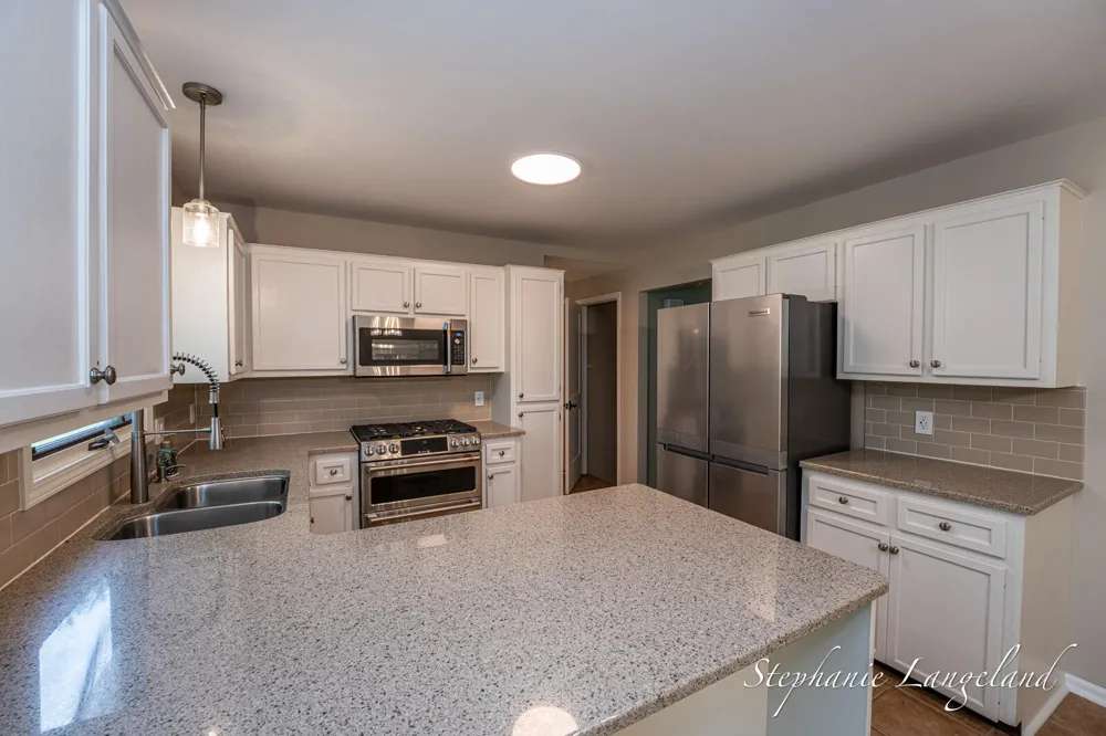 1511 Springbrook Drive Jenison, MI 49428