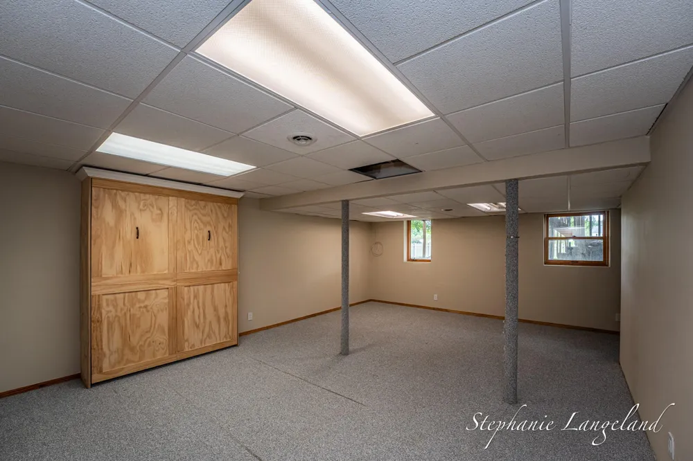 1511 Springbrook Drive Jenison, MI 49428