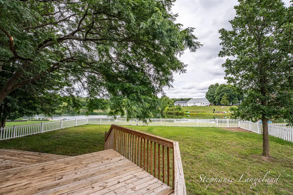 1511 Springbrook Drive Jenison, MI 49428