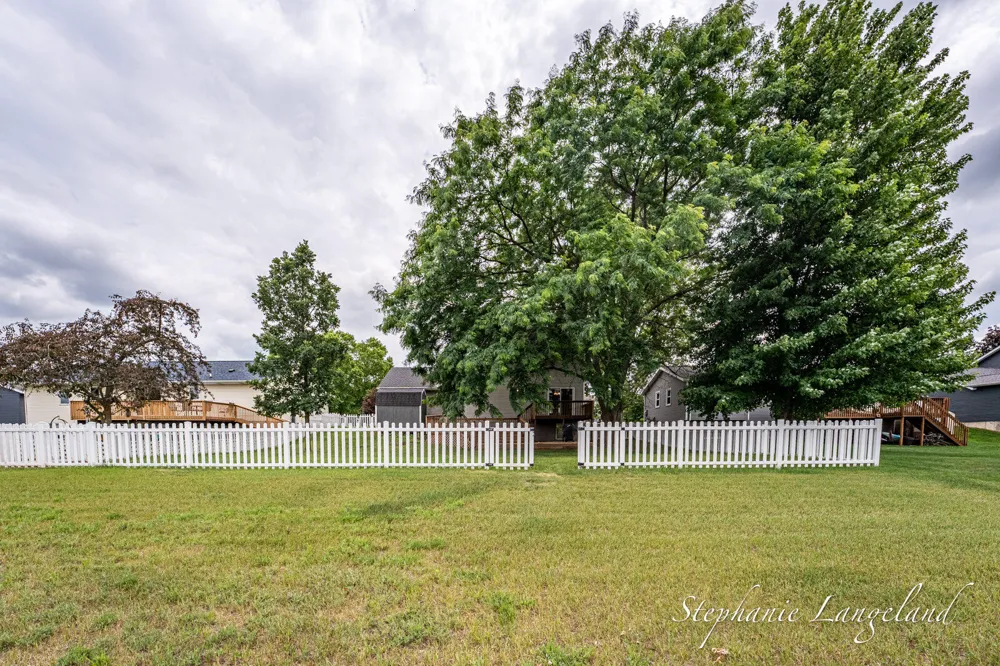 1511 Springbrook Drive Jenison, MI 49428