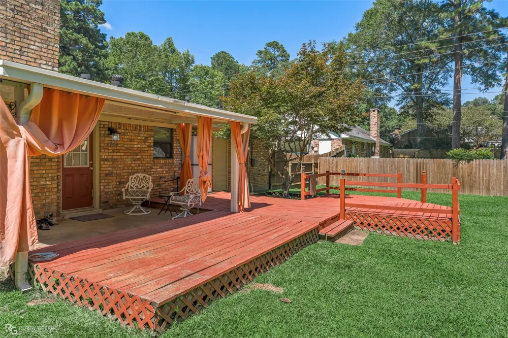 1302 E Todd Street Minden, LA 71055