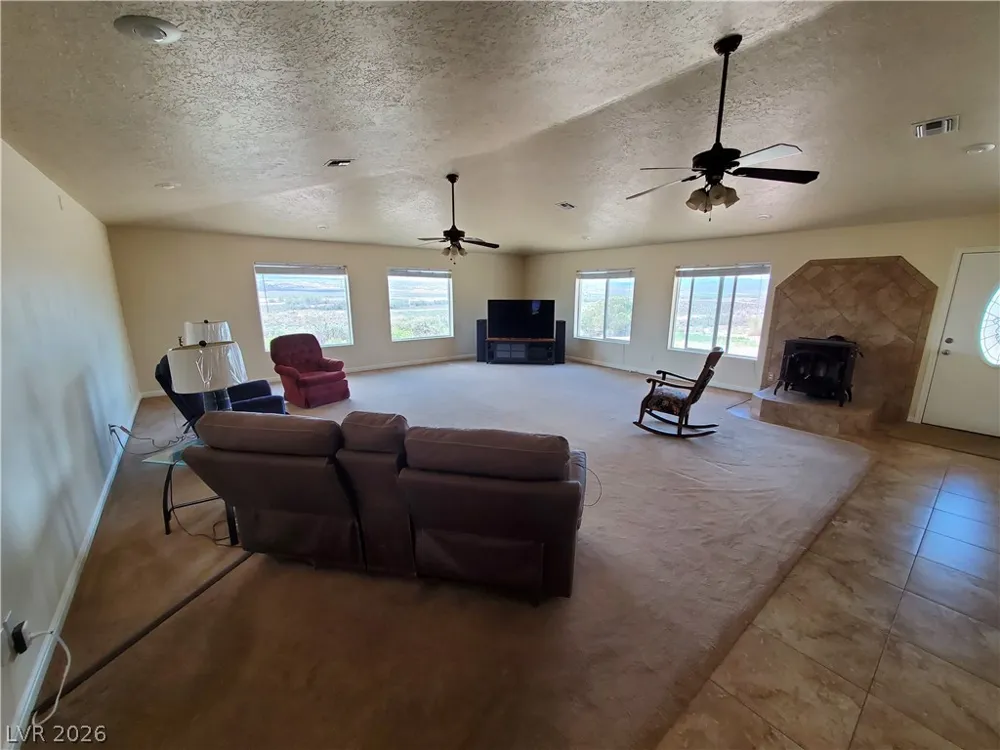5272 Truman Lane Caliente, NV 89008