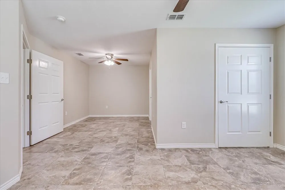 2111 E Lott Avenue Kingsville, TX 78363