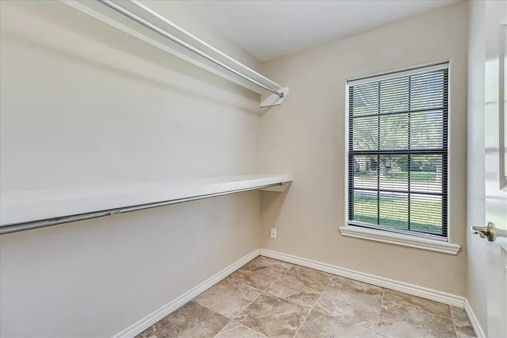 2111 E Lott Avenue Kingsville, TX 78363