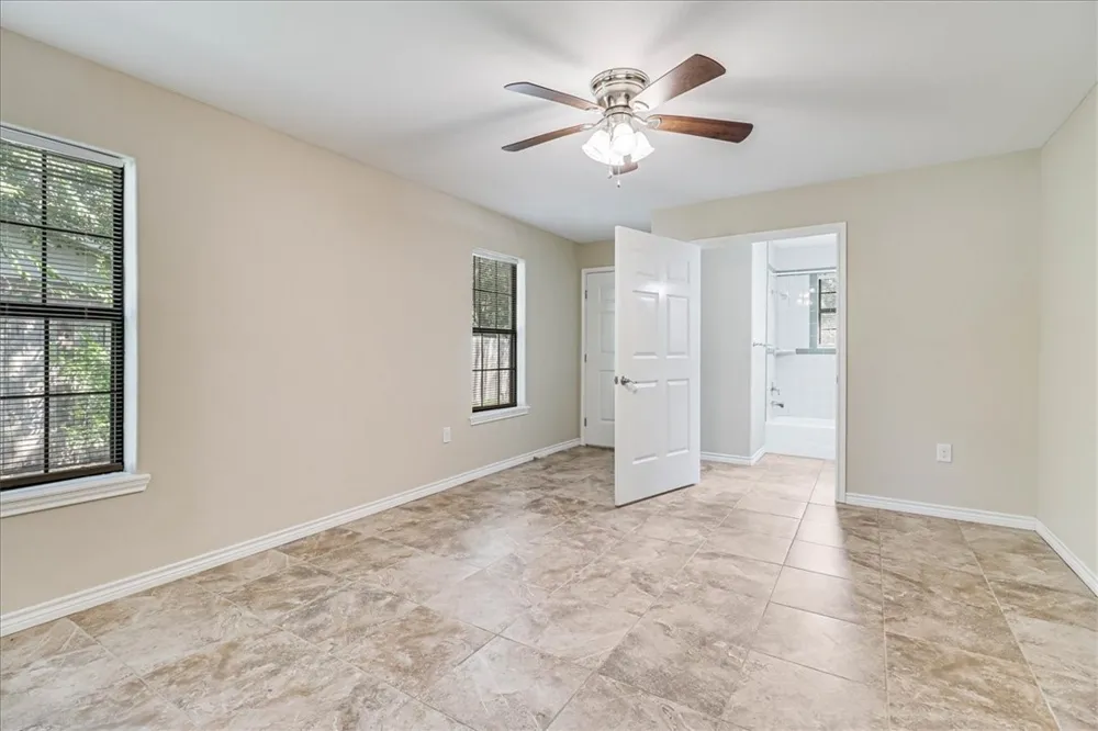 2111 E Lott Avenue Kingsville, TX 78363