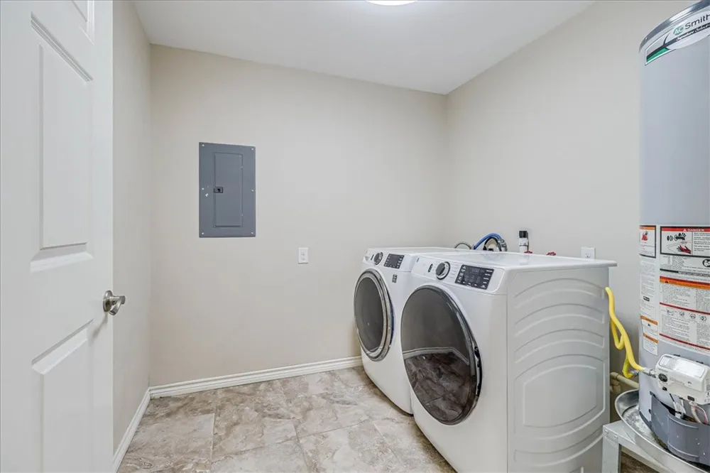 2111 E Lott Avenue Kingsville, TX 78363
