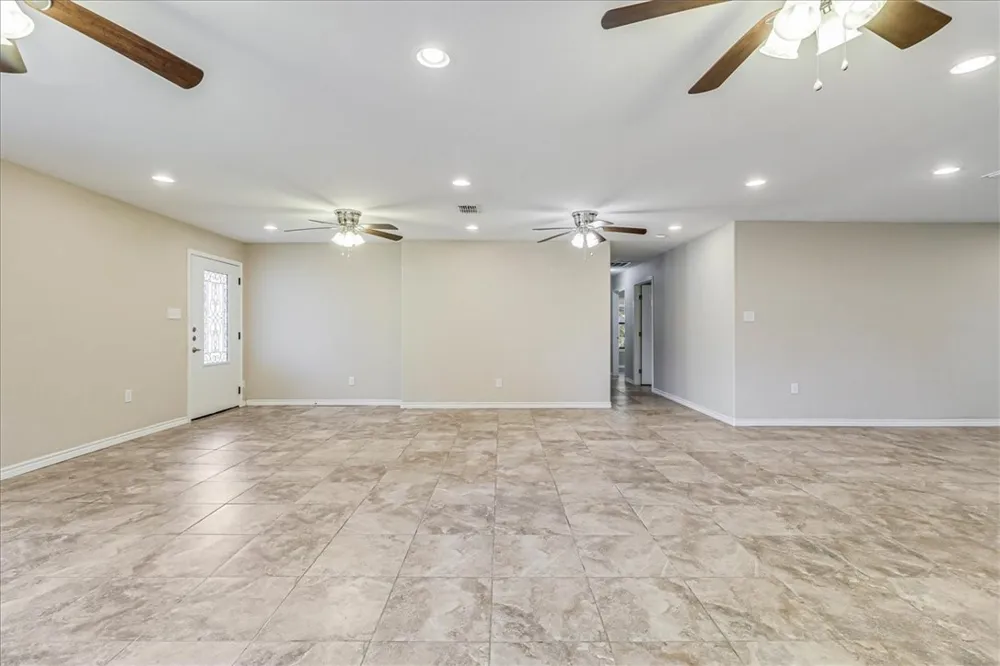 2111 E Lott Avenue Kingsville, TX 78363