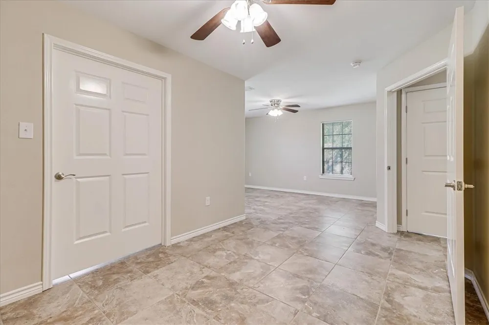 2111 E Lott Avenue Kingsville, TX 78363
