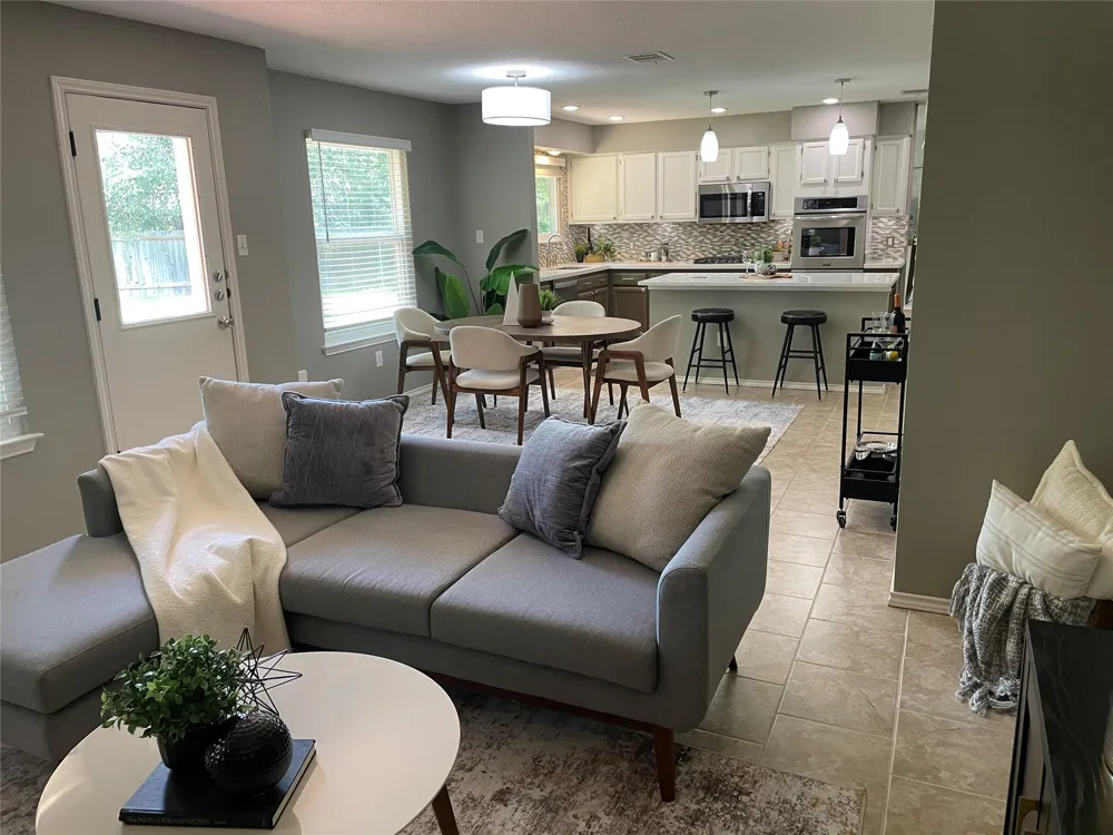 1401 Deer Ledge Trail Cedar Park, TX 78613