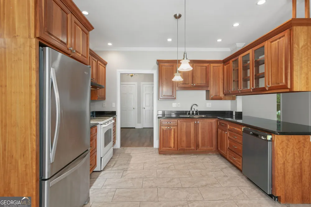 1983 Wellesley TRCE Dunwoody, GA 30338