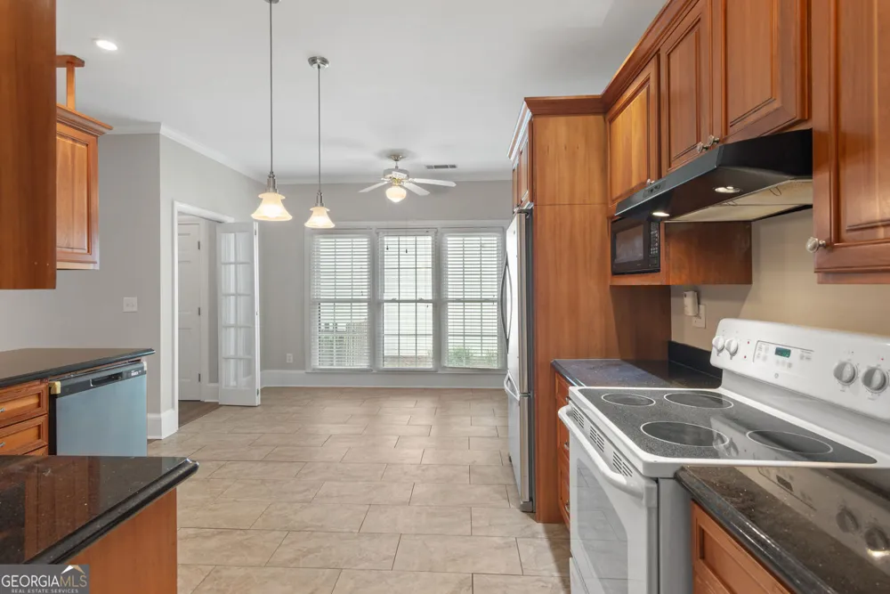1983 Wellesley TRCE Dunwoody, GA 30338