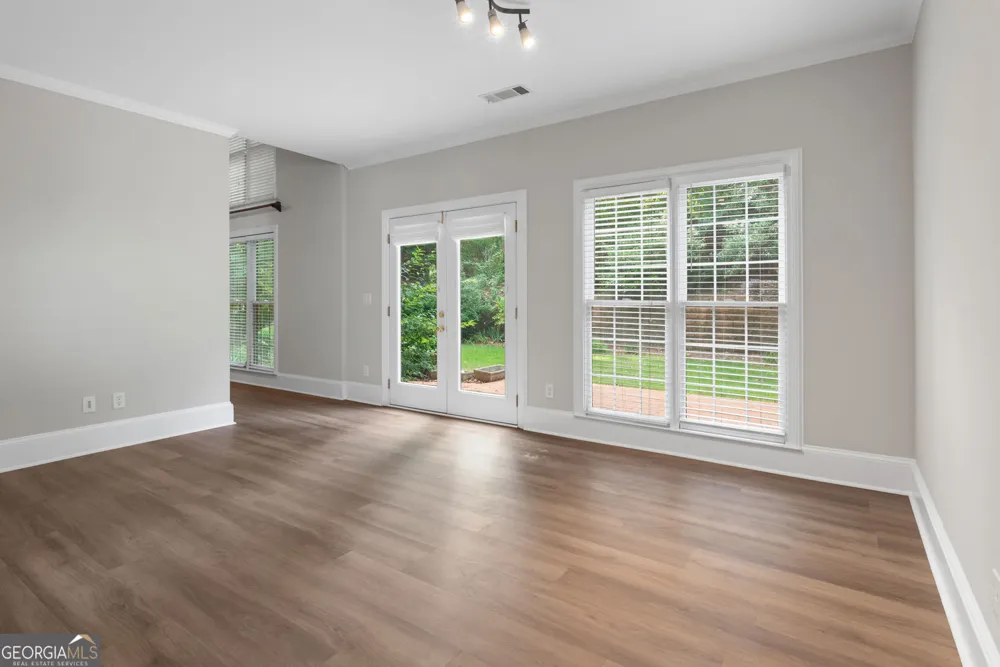 1983 Wellesley TRCE Dunwoody, GA 30338