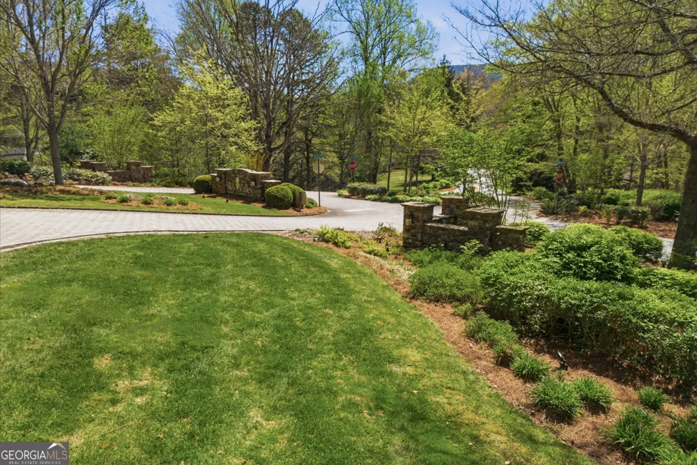 275 E Sugarbush DR Sky Valley, GA 30537