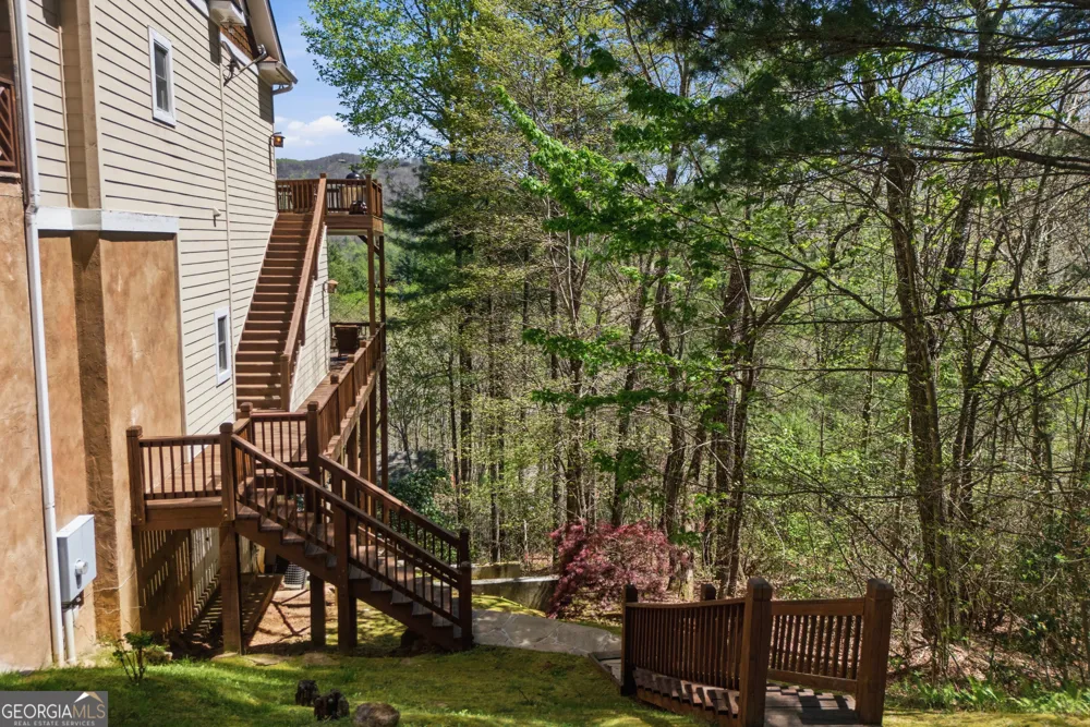 275 E Sugarbush DR Sky Valley, GA 30537