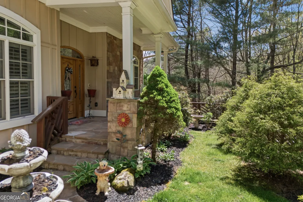275 E Sugarbush DR Sky Valley, GA 30537