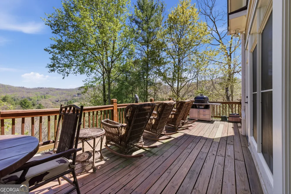 275 E Sugarbush DR Sky Valley, GA 30537