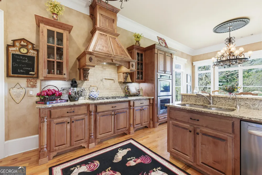 275 E Sugarbush DR Sky Valley, GA 30537