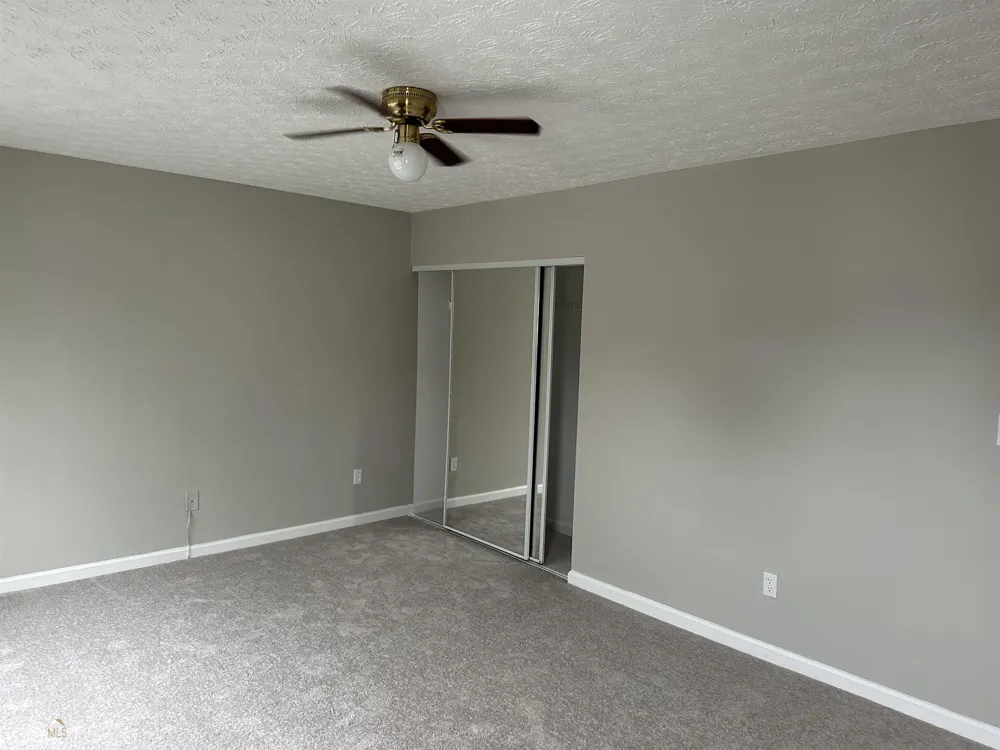 1133 Hawthorn LN Grayson, GA 30017