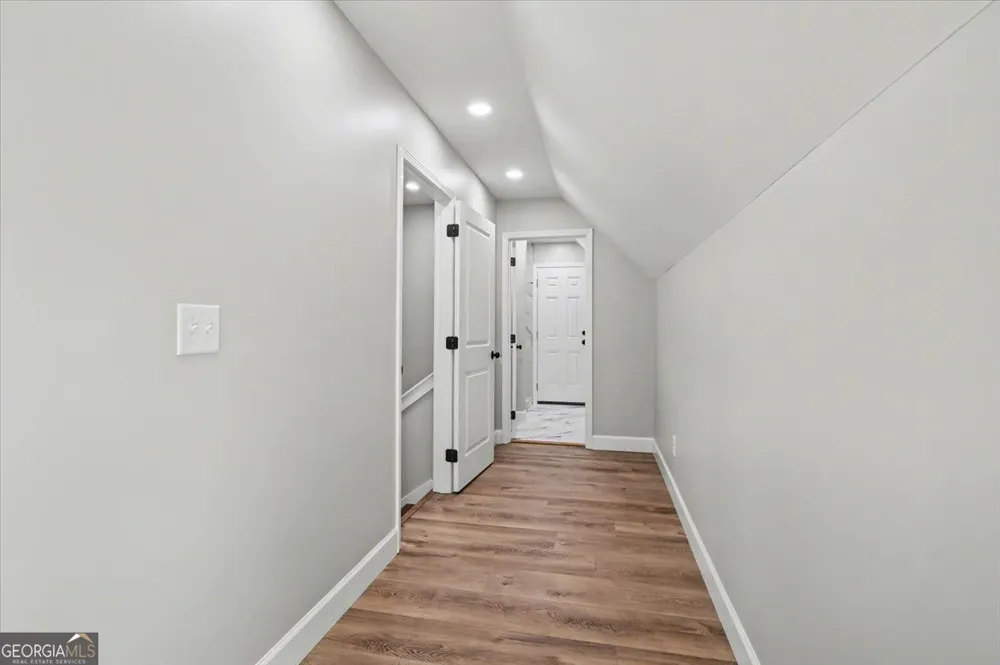 242 Mulberry LN Lindale, GA 30147