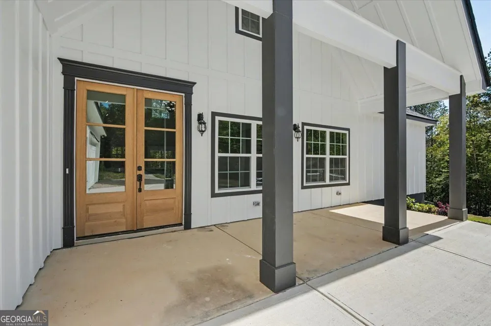 242 Mulberry LN Lindale, GA 30147