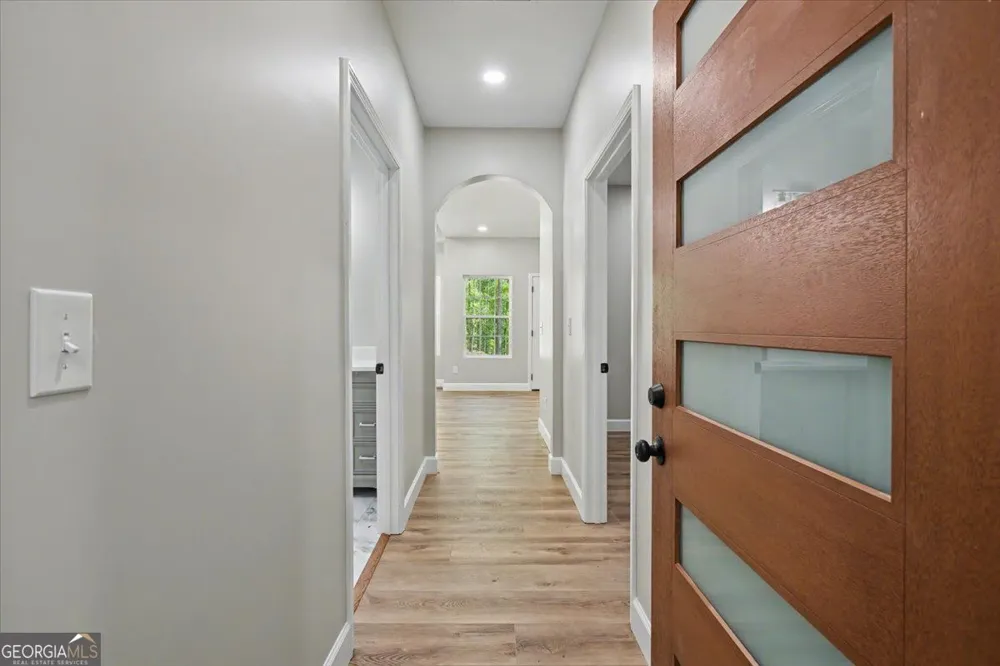242 Mulberry LN Lindale, GA 30147