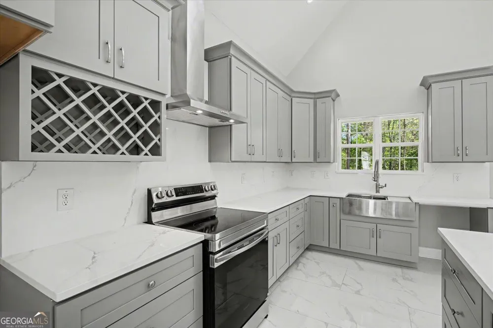 242 Mulberry LN Lindale, GA 30147