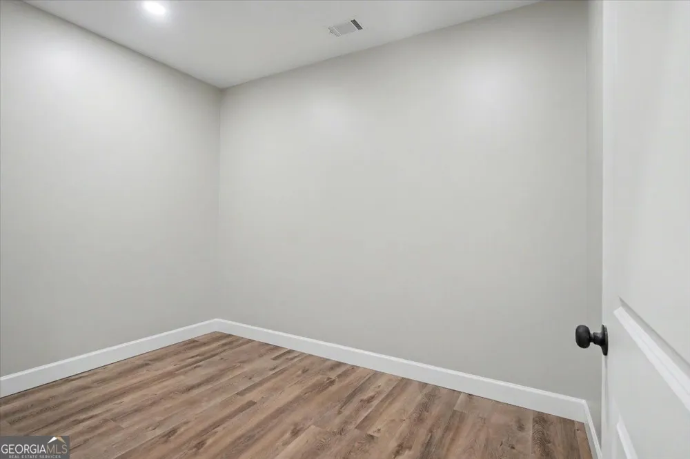 242 Mulberry LN Lindale, GA 30147