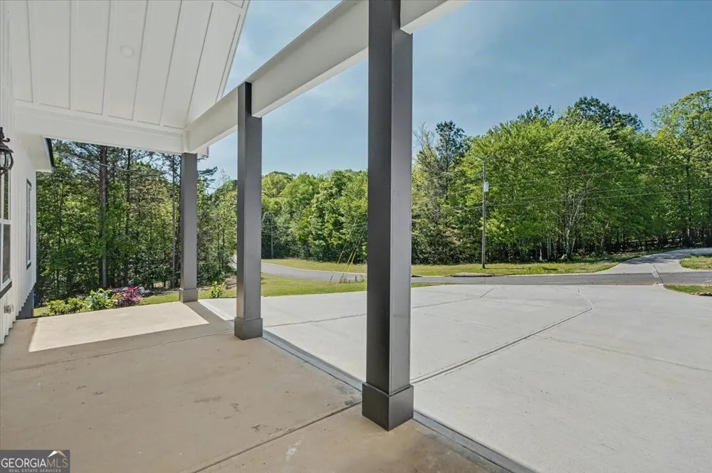 242 Mulberry LN Lindale, GA 30147