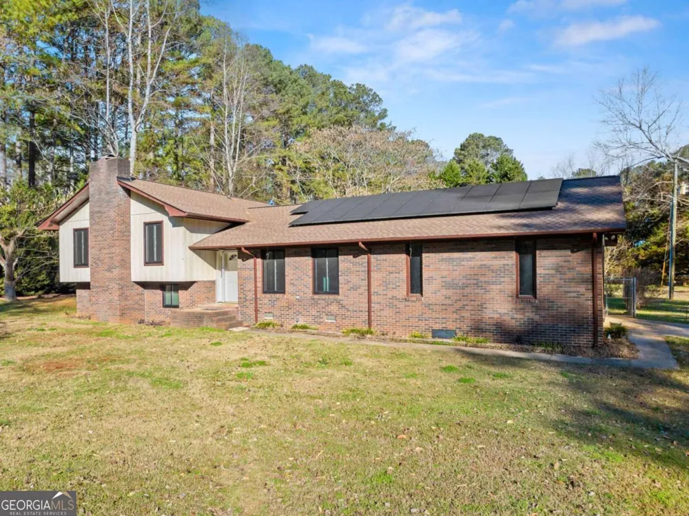 588 Estatohe CIR Toccoa, GA 30577