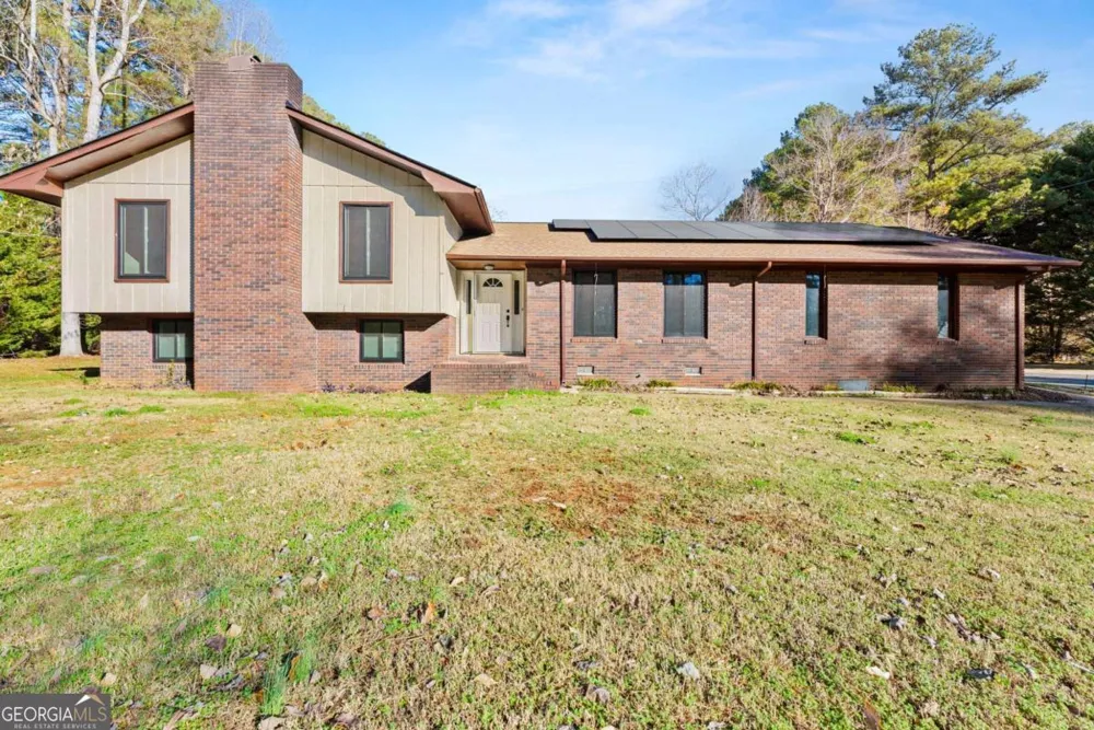 588 Estatohe CIR Toccoa, GA 30577
