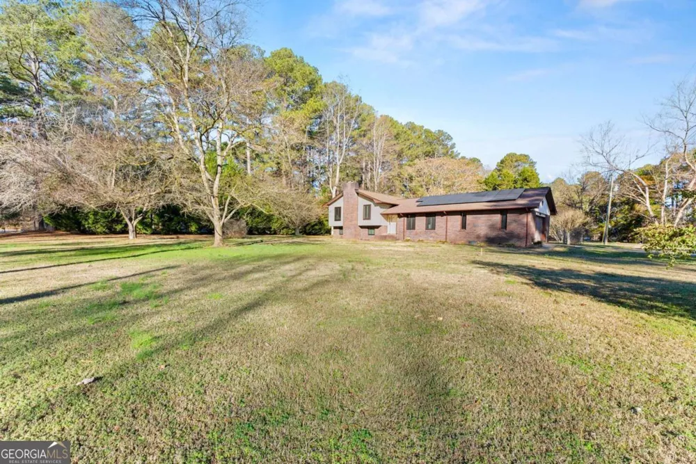588 Estatohe CIR Toccoa, GA 30577