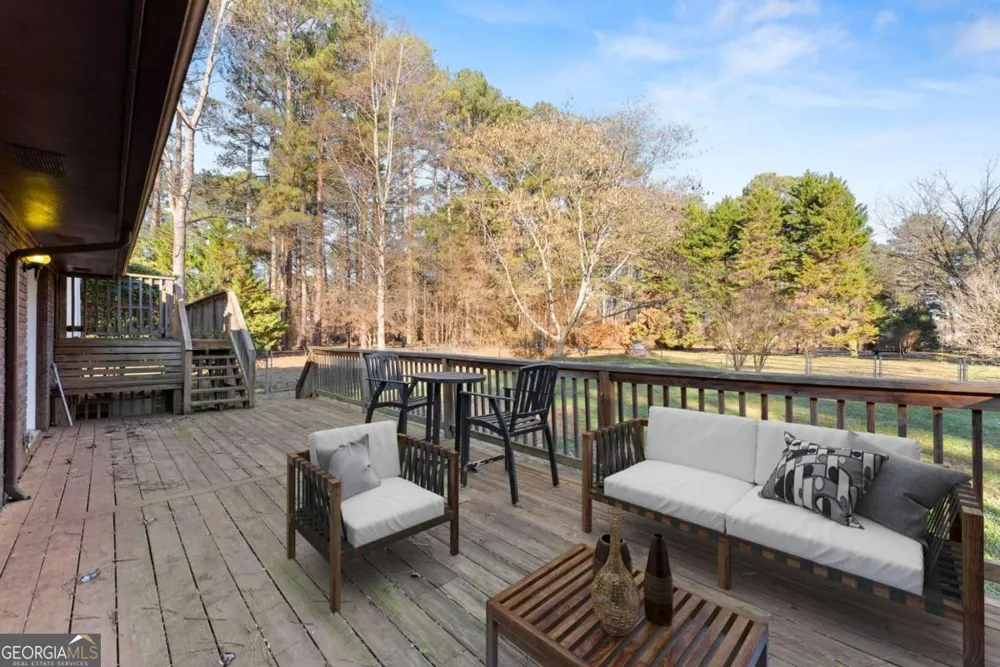 588 Estatohe CIR Toccoa, GA 30577