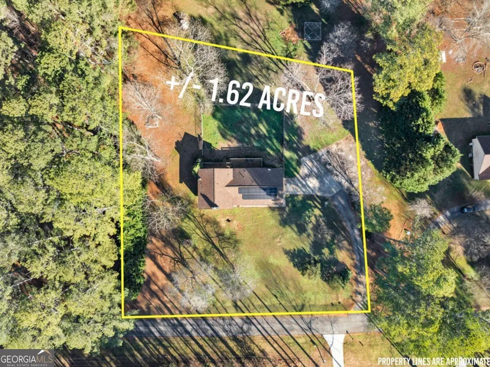 588 Estatohe CIR Toccoa, GA 30577
