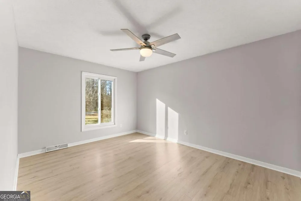 588 Estatohe CIR Toccoa, GA 30577