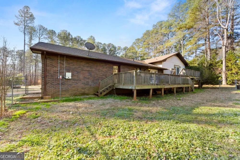 588 Estatohe CIR Toccoa, GA 30577