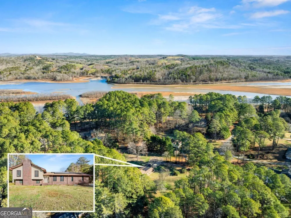 588 Estatohe CIR Toccoa, GA 30577