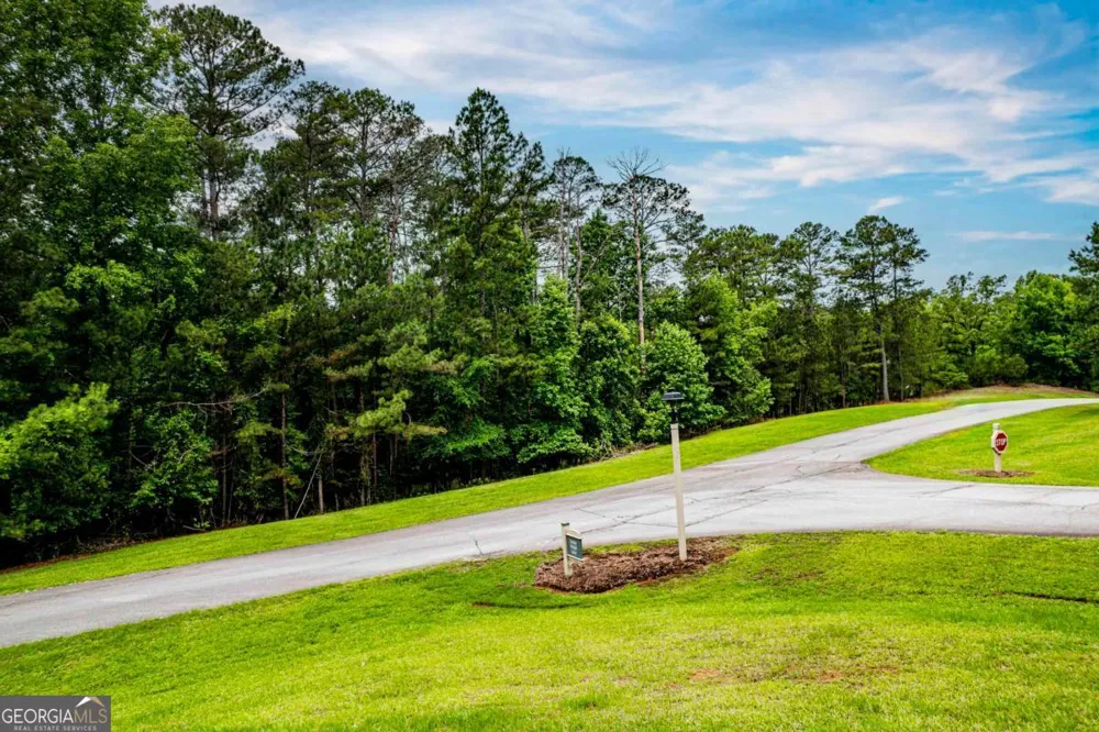 1041 Cedar Ridge DR Greensboro, GA 30642