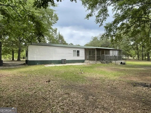 1465 Webb CIR Metter, GA 30439