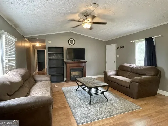 1465 Webb CIR Metter, GA 30439