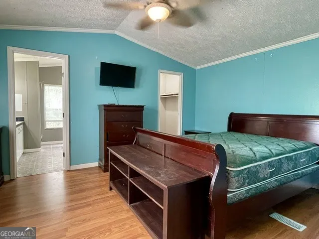 1465 Webb CIR Metter, GA 30439