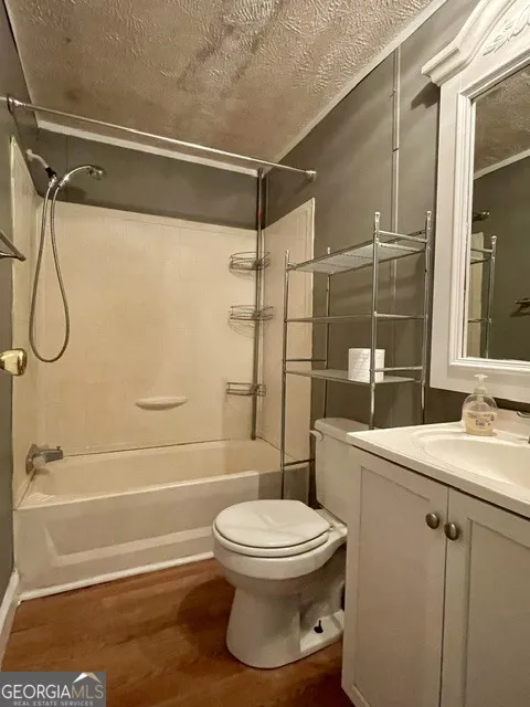 1465 Webb CIR Metter, GA 30439