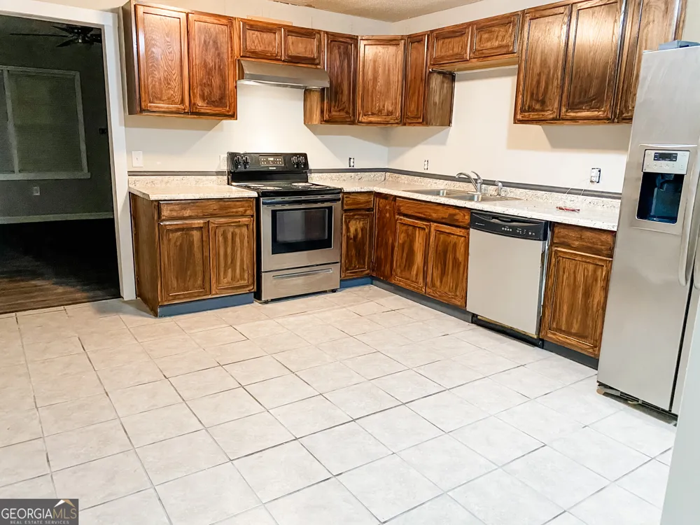 618 Robinson DR Jesup, GA 31545