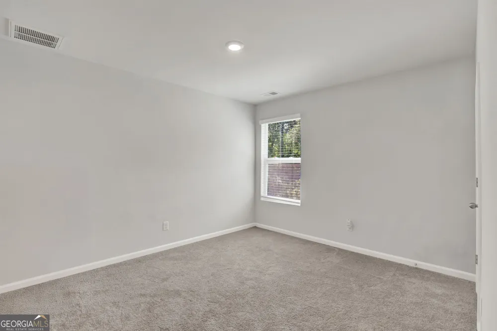 33 Dusky CT Hinesville, GA 31313