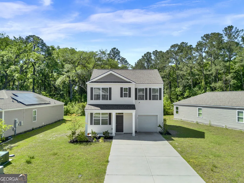 33 Dusky CT Hinesville, GA 31313