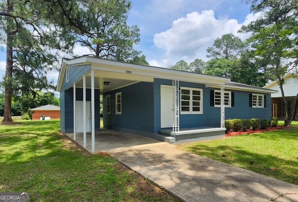 1821 Samford DR Albany, GA 31707