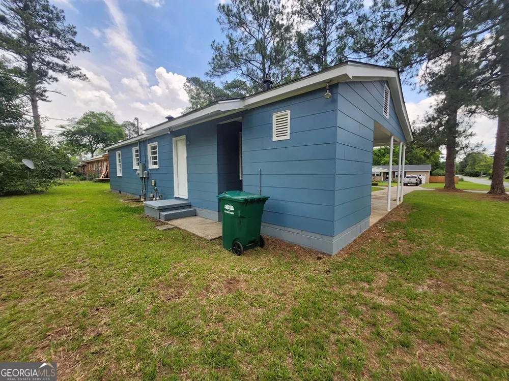 1821 Samford DR Albany, GA 31707