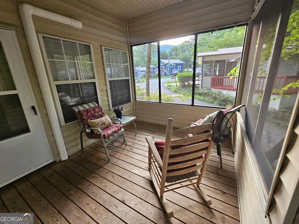 41 Cindy PKWY Cleveland, GA 30528