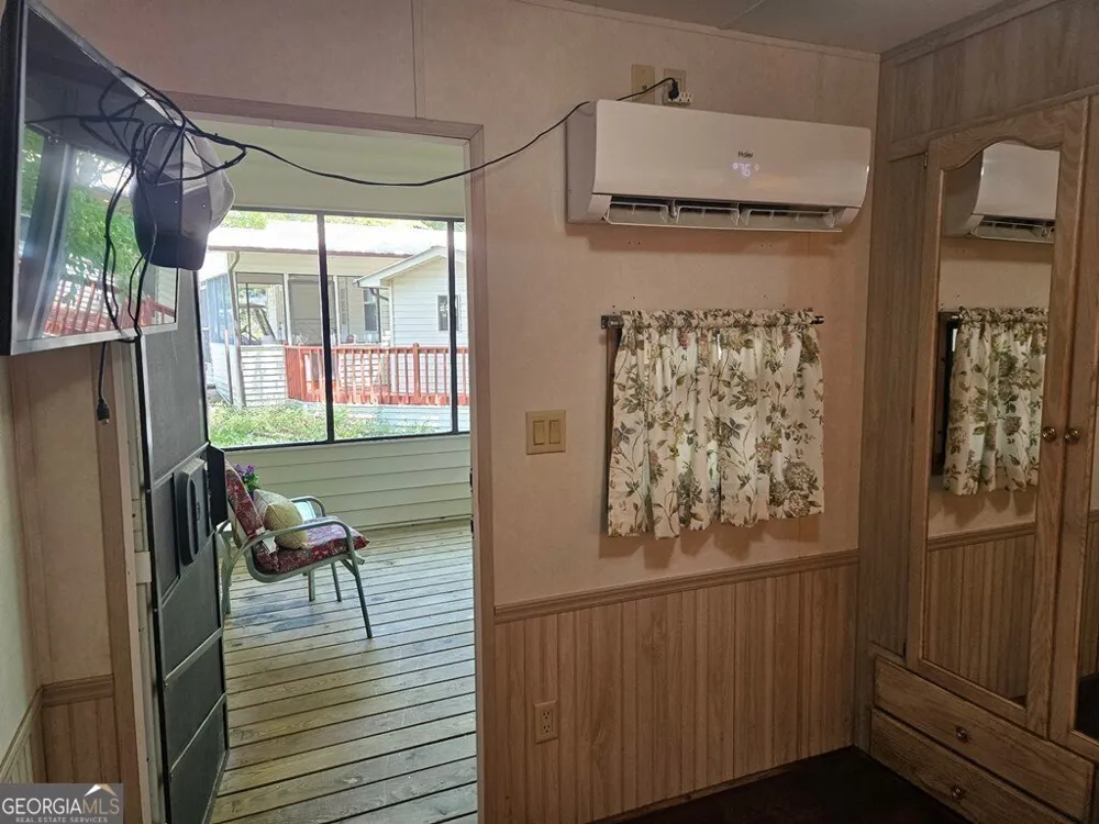 41 Cindy PKWY Cleveland, GA 30528